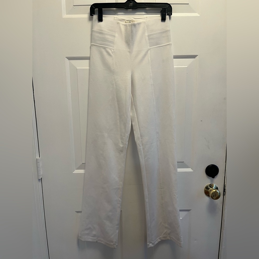 Women’s boutique white dress pant XS NWT